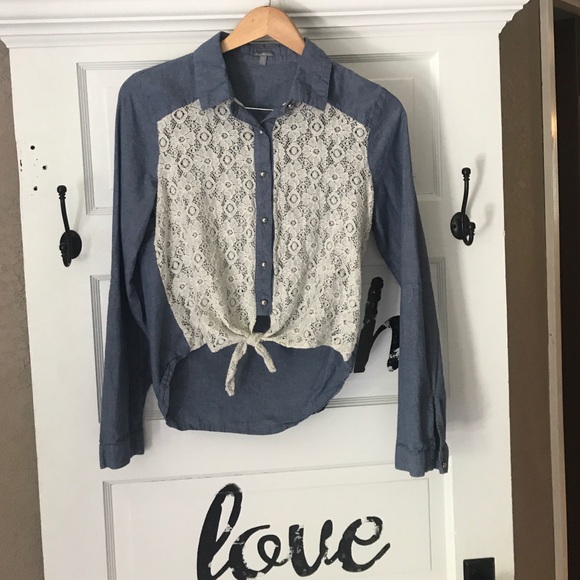 A blue and white Charlotte Russe top! - Picture 2 of 2